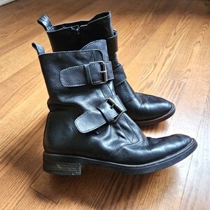 EMANUELE‎ CASTRO Black Leather Biker Buckle Almond Toe Boots Sz 37